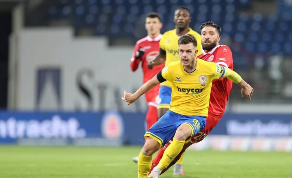 从个人到团 从个人到团