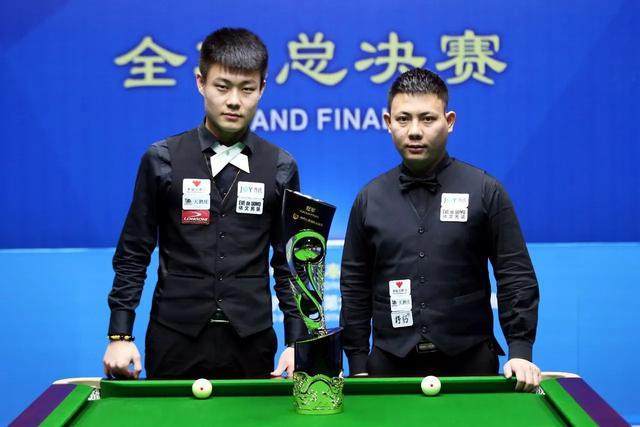 溢的年轻球 溢的年轻球