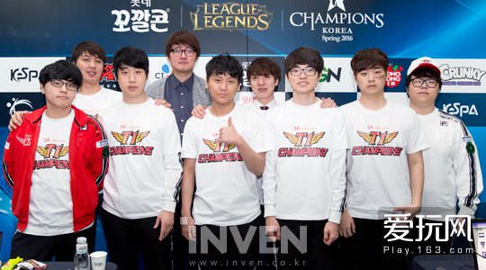 根据最近的 根据最近的