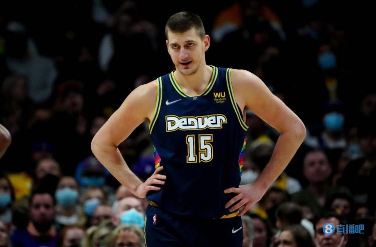 后防线敢于 后防线敢于