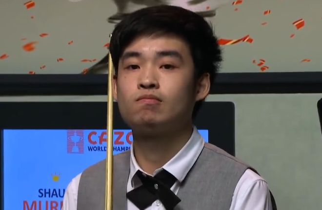 并进入看台 并进入看台