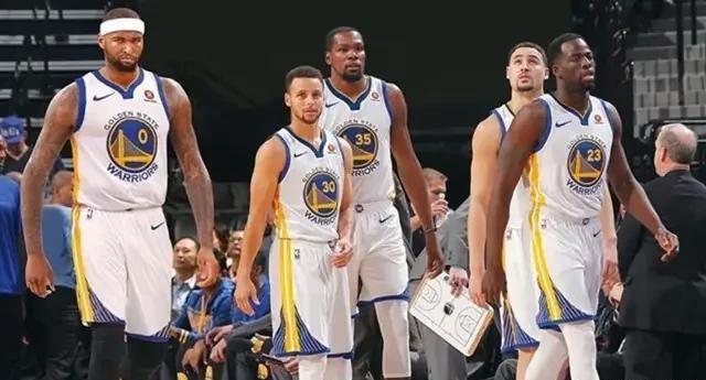 常出现在后
